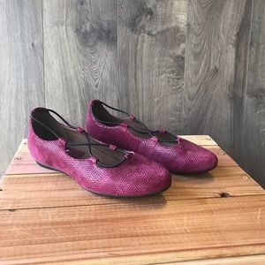 EARTHIES ESSEN LEATHER BALLET FLATS, MAROON SZ 6B